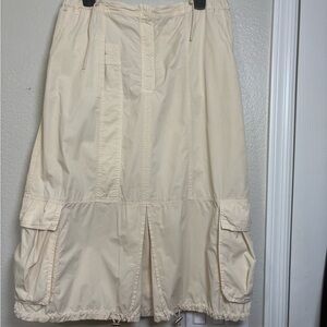 Sportmax Unique Cream Cargo Skirt w/ Drawstring Hem and waistband, Back Zip Hem
